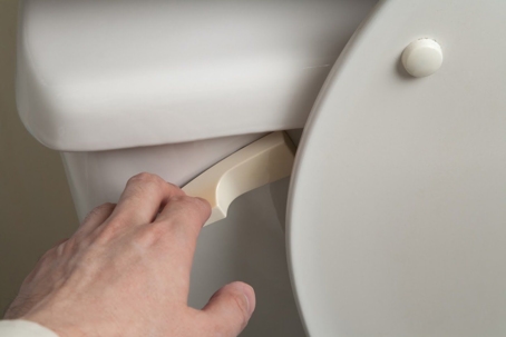 4 Bad Habits That Could Compromise Your Home's Plumbing